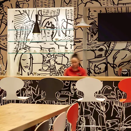 Ibis Hotel 3*