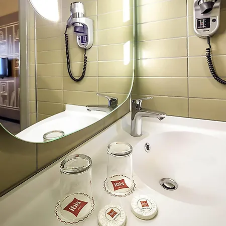 Ibis 3*