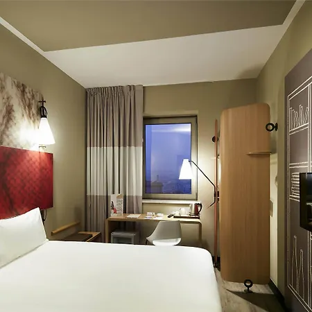Ibis 3*